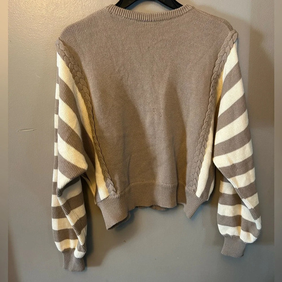 Basler sweater - tan/cream dolman sleeve button front cropped cardigan - Picture 5 of 9